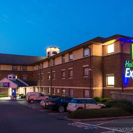 Holiday Inn Express Exeter East By Ihg Exterior photo