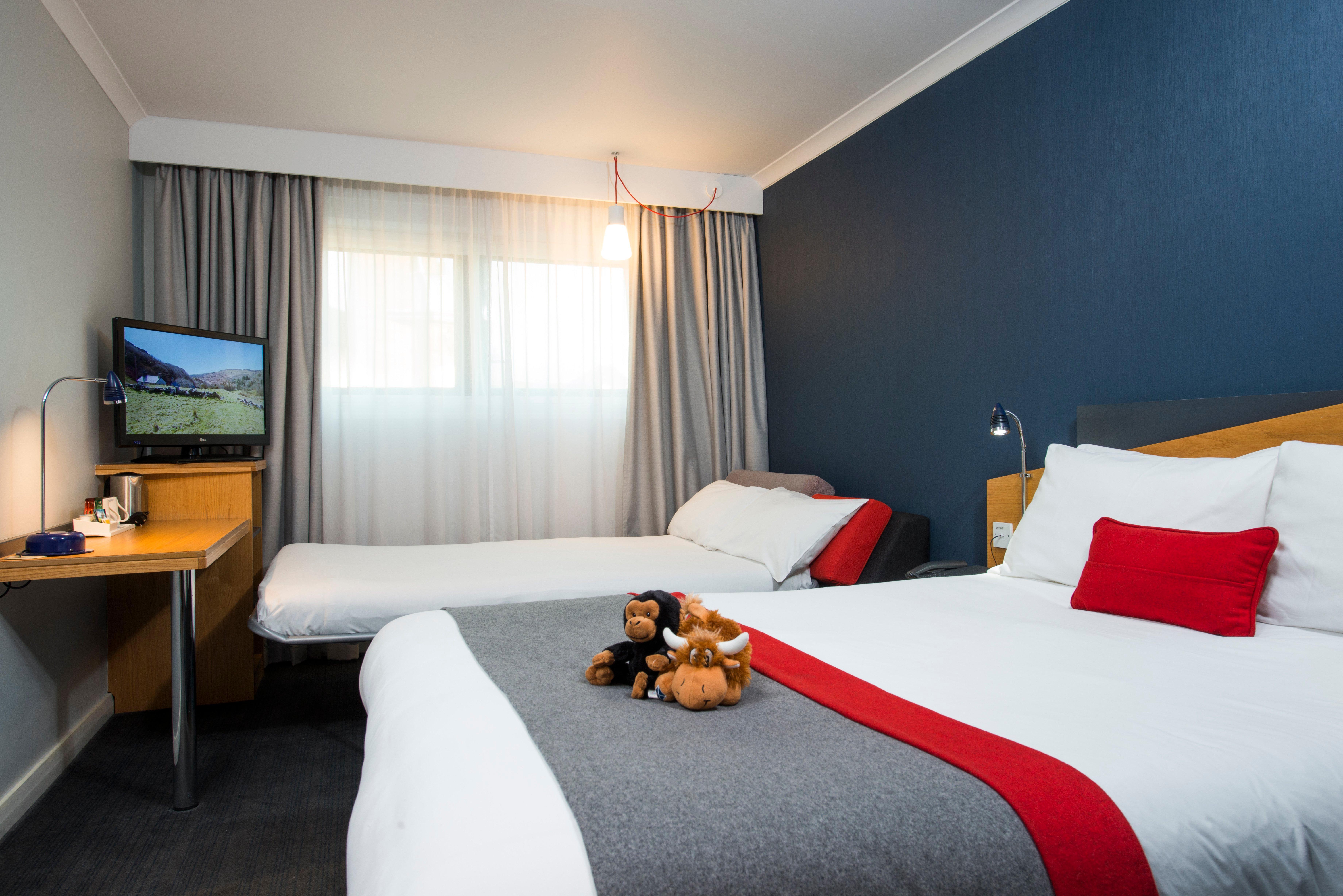 Holiday Inn Express Exeter East By Ihg Exterior photo