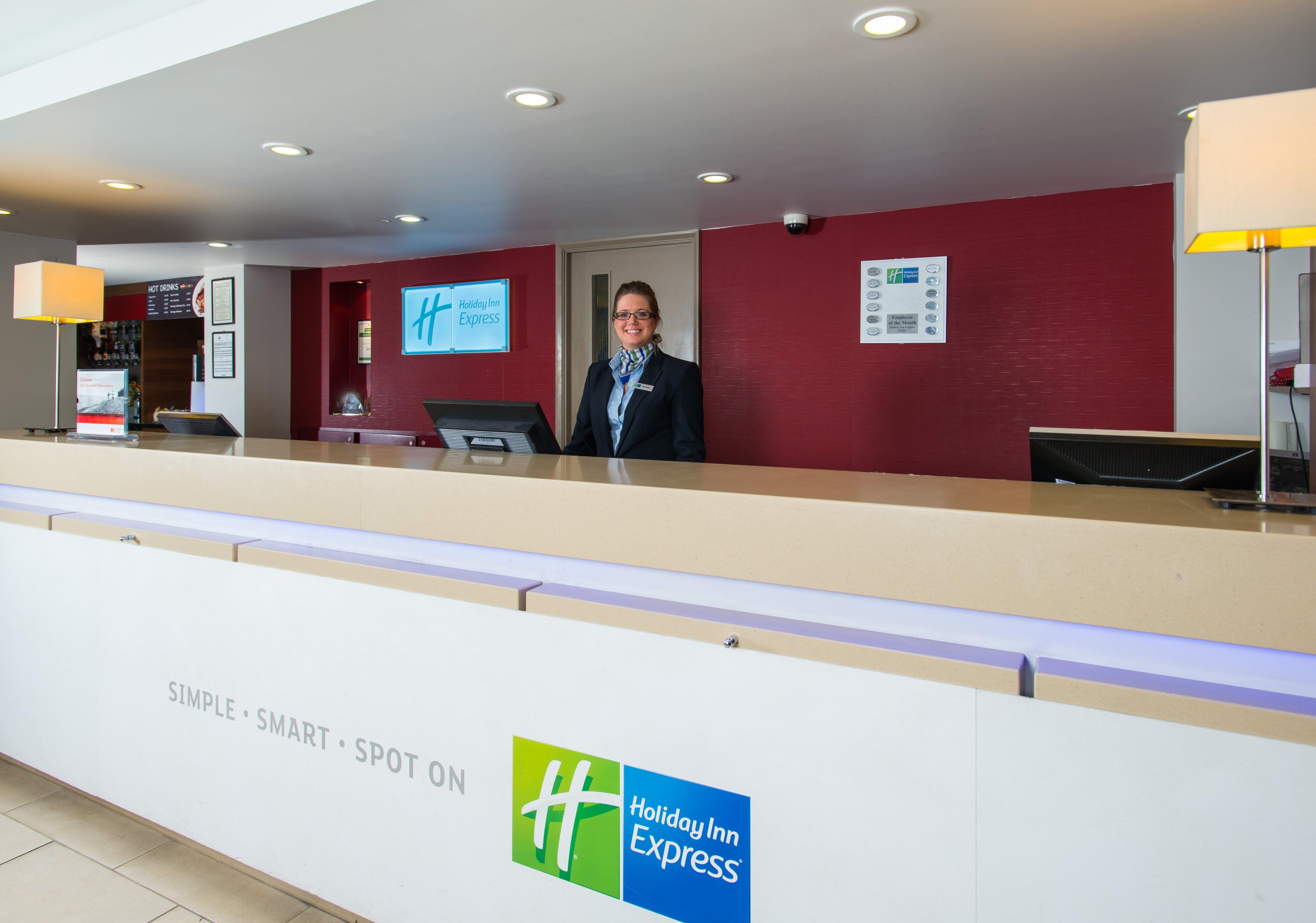 Holiday Inn Express Exeter East By Ihg Exterior photo