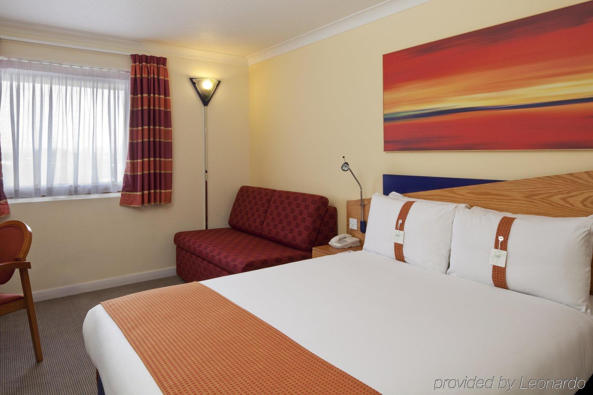 Holiday Inn Express Exeter East By Ihg Exterior photo